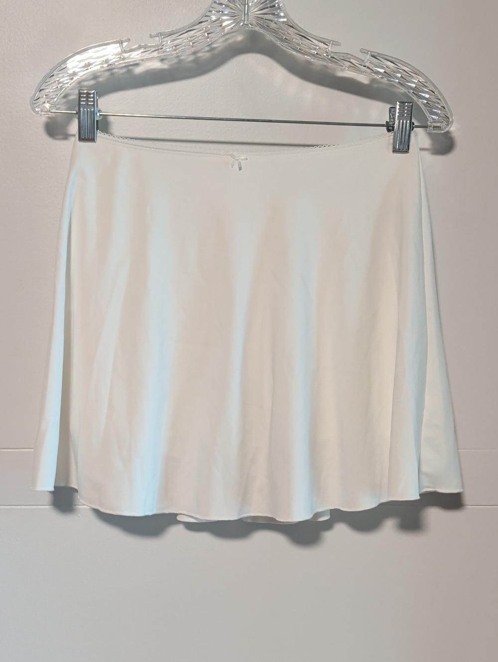 art class White Circle Skort